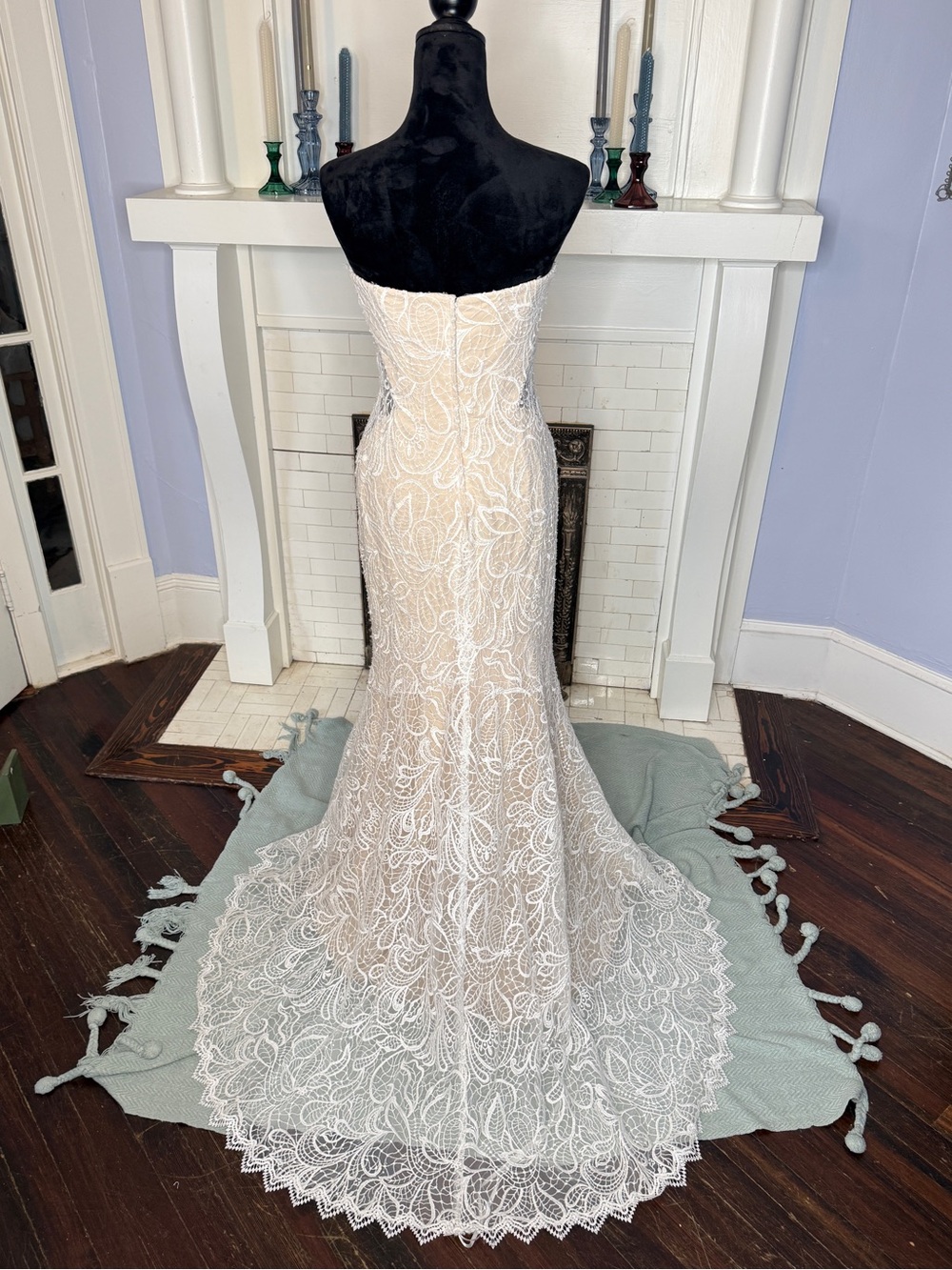 Gorgeous All Who Wander Piper Wedding Gown Boho Lace Strapless Size 10 - Picture 9 of 16